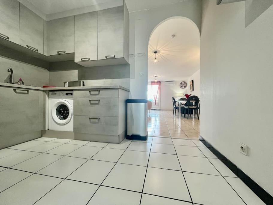 Duplex 70m2 - Vue Cite Medievale - Parking Gratuit Apartamento